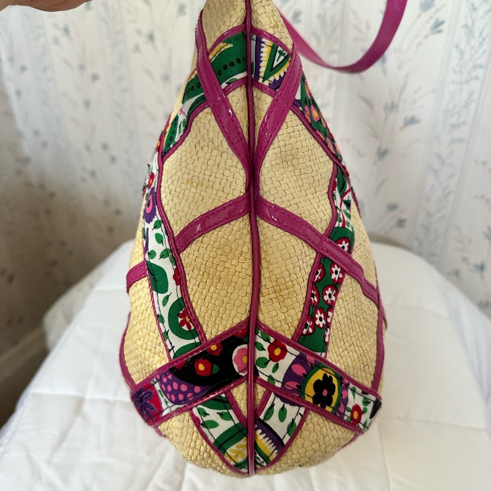 Vera Bradley Pink and Cream Shoulder Bag & Wristlet Set - Picture 4 of 16